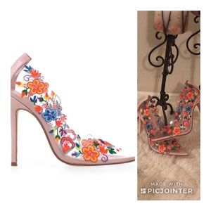 Beautiful embroidered heel never worn!